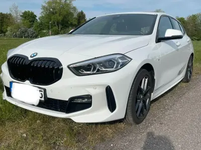 Gebraucht BMW 118 M Sport 140 PS (102 kW) 2022 Weiß Kleinwagen