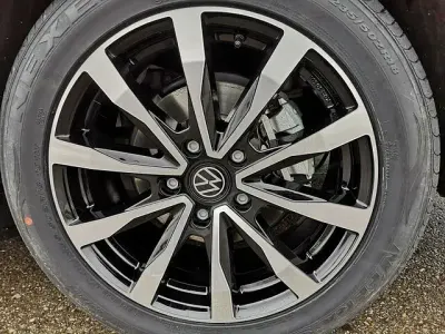 Neu VW Multivan Edition 245 PS (180 kW) 2025 Grau Van / Kleinbus