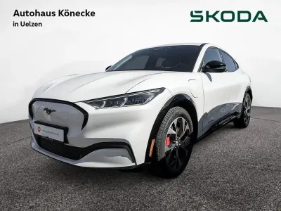Gebraucht Ford Mustang Mach-E Standard Range 197 kW (269 PS) 2022 Weiß SUV