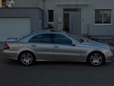 Mercedes E500