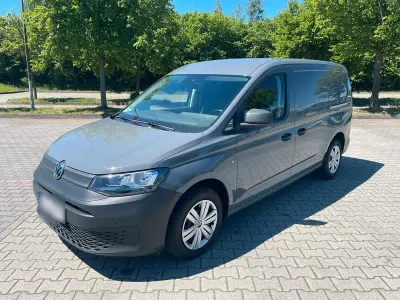 Gebraucht VW Caddy Maxi 122 PS (89 kW) 2022 Grau Van / Kleinbus