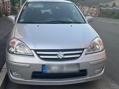 Suzuki Liana