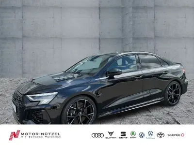 Gebraucht Audi RS3 Premium 400 PS (294 kW) 2023 Mythosschwarz metallic Limousine