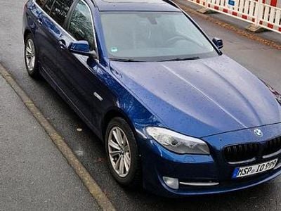 Gebraucht BMW 525 218 PS (160 kW) 2012 Blau Kombi