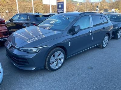 Neu VW Golf VIII Life 150 PS (110 kW) 2025 Delfin grau metallic Kombi