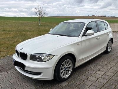 Gebraucht BMW 116 122 PS (89 kW) 2010 Weiß Kleinwagen