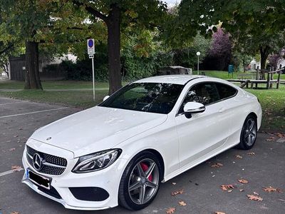 Gebraucht Mercedes 220 170 PS (125 kW) 2016 Weiß Coupé