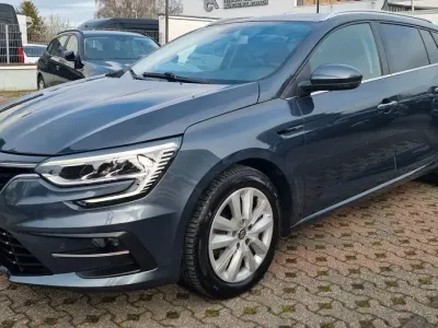 Gebraucht Renault Mégane GrandTour Business 116 PS (85 kW) 2021 Grau Kombi