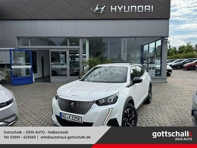 Gebraucht Peugeot e-2008 Allure 100 kW (136 PS) 2023 Weiß SUV