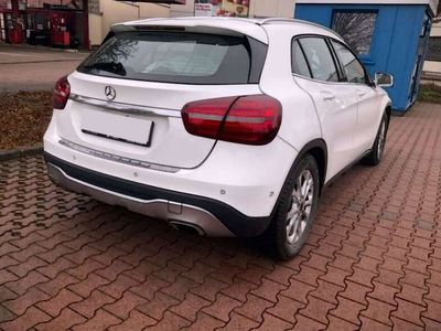 Mercedes GLA200