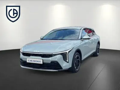 Neu Kia K4 150 PS (110 kW) 2026 Grau schwarz Limousine