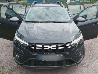 Second-hand Dacia Sandero Expression 91 CP (66 kW) 2023 Gri Berlinǎ