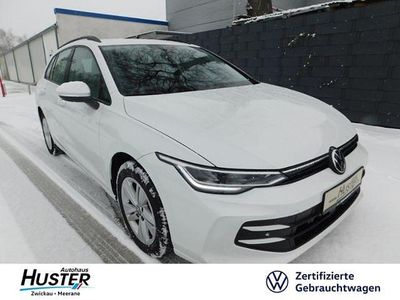 Gebraucht VW Golf VIII Life 150 PS (110 kW) 2024 Weiß Kombi