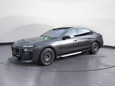Neu BMW 740 299 PS (219 kW) 2026 Grau Limousine