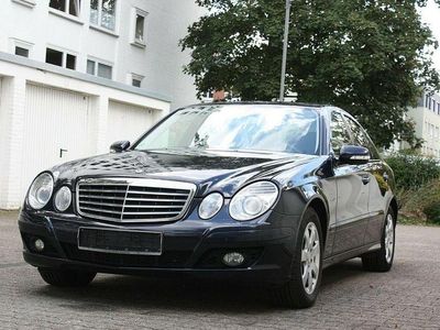 Gebraucht Mercedes E200 Classic 184 PS (135 kW) 2008 Blau Limousine