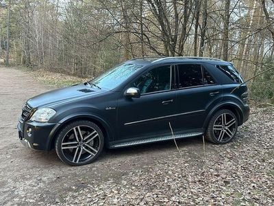 Gebraucht Mercedes ML63 AMG AMG 510 PS (375 kW) 2010 Schwarz SUV