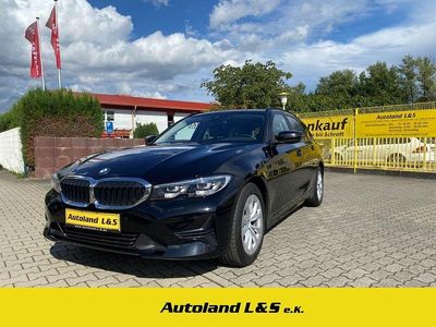 Schwarz Gebraucht 2021 BMW 318 Advantage Kombi | 22.990 € (Fairer Preis)