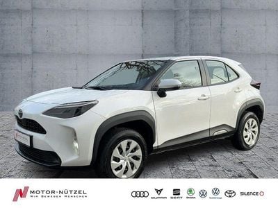 Neu Toyota Yaris Cross Business Edition 116 PS (85 kW) 2025 Weiß SUV