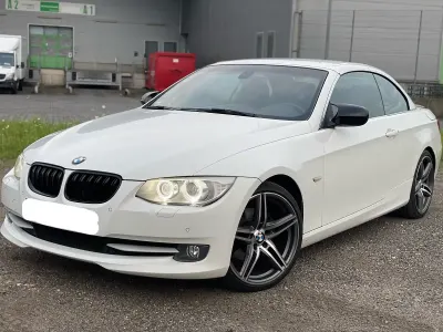 Gebraucht BMW 320 Cabriolet 184 PS (135 kW) 2012 Weiß Cabrio