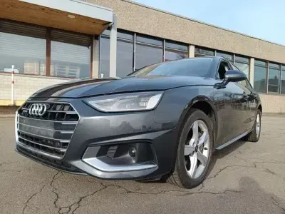 Używany Audi A4 Advanced 204 KM (150 kW) 2022 Szary Kombi