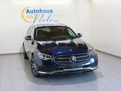 Gebraucht Mercedes E300 194 PS (142 kW) 2021 Blau Limousine