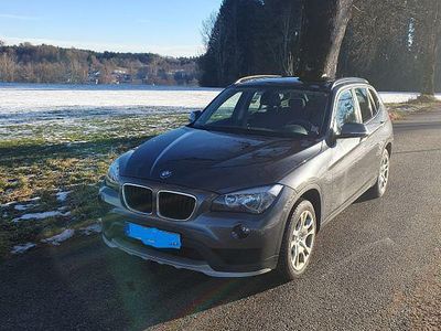 Grau Gebraucht 2015 BMW X1 SUV | 8.000 €