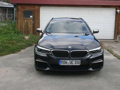 BMW M550