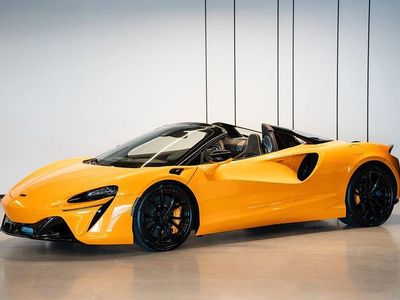 Neu McLaren Artura 700 PS (514 kW) 2025 Orange Cabrio