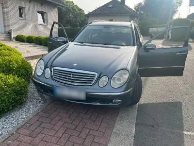 Gebraucht Mercedes E280 231 PS (169 kW) 2005 Grau Kombi