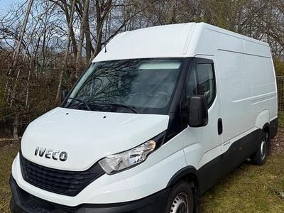 Usata Iveco Daily 156 CV (114 kW) 2020 Bianco Monovolume