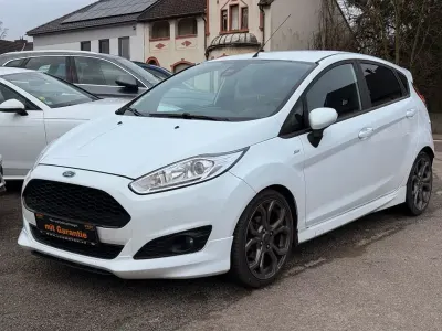 Używany Ford Fiesta ST-Line 140 KM (102 kW) 2016 Biały Hatchback