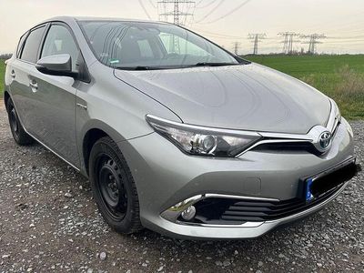 Toyota Auris Hybrid