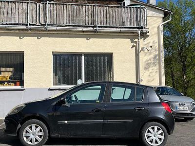 Usata Renault Clio II Dynamique 75 CV (55 kW) 2006 Nero Berlina