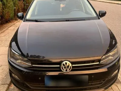 Gebraucht VW Polo 65 PS (47 kW) 2019 Schwarz Kleinwagen
