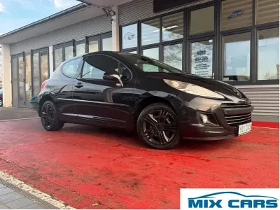Gebraucht Peugeot 207 Premium 120 PS (88 kW) 2009 Schwarz Kleinwagen