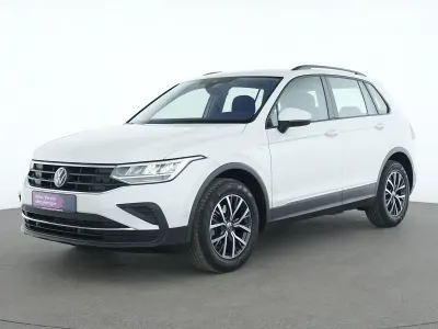 Gebraucht VW Tiguan Life 150 PS (110 kW) 2024 Weiß SUV