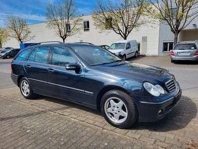Używany Mercedes C180 143 KM (105 kW) 2005 Czarny Sedan/Limuzyna