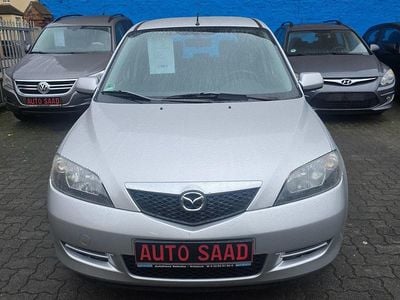 Silber Gebraucht 2005 Mazda 2 Active Kleinwagen | 2.900 € (Fairer Preis)