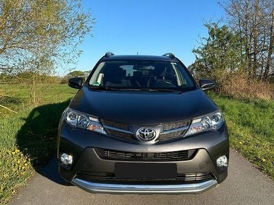 Second-hand Toyota RAV4 Comfort 150 CP (110 kW) 2016 Gri SUV