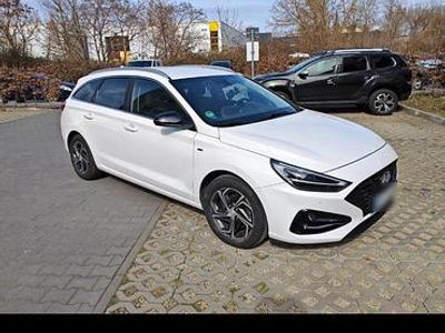 Second-hand Hyundai i30 160 CP (117 kW) 2023 Alb Break