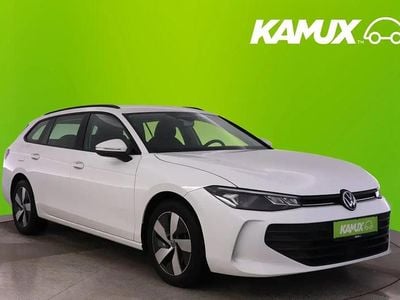 Usata VW Passat 150 CV (110 kW) 2024 Bianco Station wagon