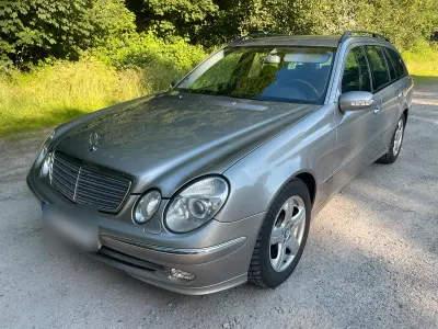 Gebraucht Mercedes E200 163 PS (119 kW) 2003 Gold Kombi