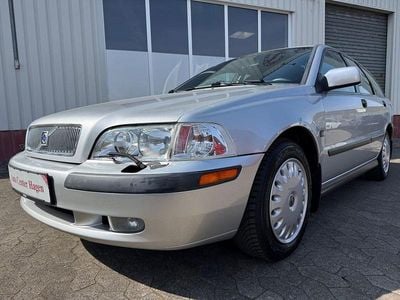 Second-hand Volvo V40 165 CP (121 kW) 2000 Argintiu Break