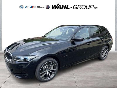BMW 330e
