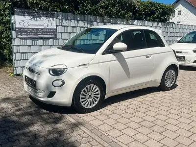 Gebraucht Fiat 500e Basis 86 kW (118 PS) 2023 Weiß Kleinwagen