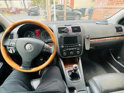 VW Golf V