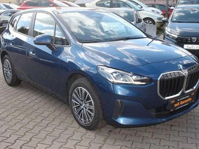 Gebraucht BMW 218 136 PS (100 kW) 2023 Phytonicblau metallic Van / Kleinbus