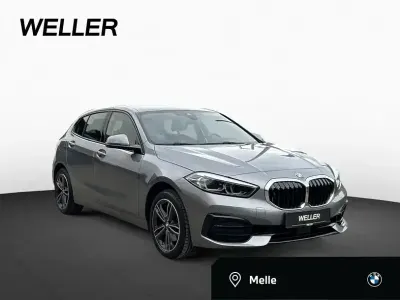 Gebraucht BMW 118 Performance 150 PS (110 kW) 2023 Skyscraper grau (grau) Limousine