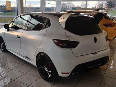 Usata Renault Clio IV Trophy 220 CV (161 kW) 2015 Bianco Berlina