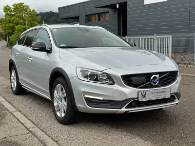 Gebraucht Volvo V60 Kinetic 190 PS (139 kW) 2018 Silber Kombi